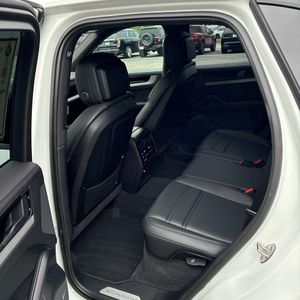 2024 Porsche CAYENNE S 缩略图 40