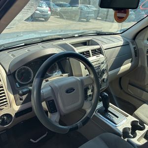 صورة 36 لـ 2009 FORD ESCAPE XLT