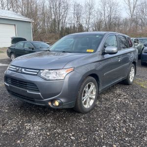 MITSUBISHI OUTLANDER GT - 1