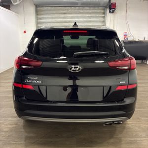 HYUNDAI TUCSON LIMITED - 7