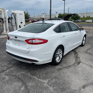 FORD FUSION SE - 7