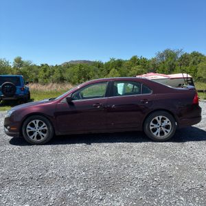 FORD FUSION SE - 3