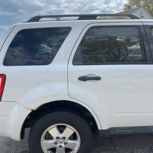 FORD ESCAPE XLT - 9