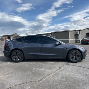 TESLA MODEL 3 BASE - 10