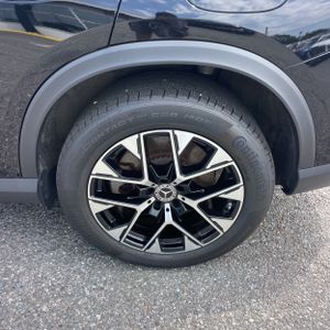 2025 Mercedes-BENZ GLC thumbnail 18