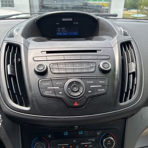 صورة مصغرة 37 لـ 2017 FORD ESCAPE SE