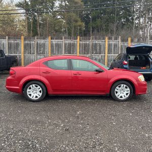 DODGE AVENGER SE - 10