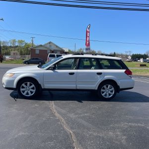 SUBARU OUTBACK BASE - 3