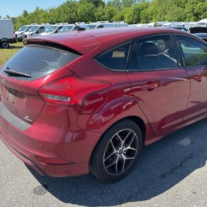 FORD FOCUS SE - 9