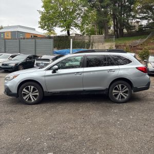 SUBARU OUTBACK 3.6R LIMITED - 3