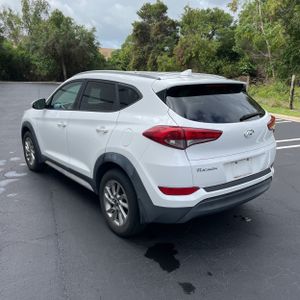 HYUNDAI TUCSON SEL - 5