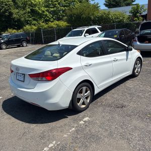 2013 Hyundai ELANTRA GLS — фото 8