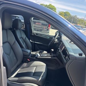 صورة مصغرة 33 لـ 2022 Porsche MACAN S