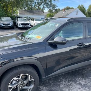 2025 Chevrolet TRAX LT 照片 2