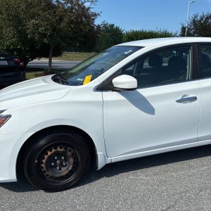 2019 Nissan SENTRA S 照片 2