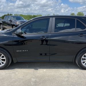 CHEVROLET EQUINOX LS - 4