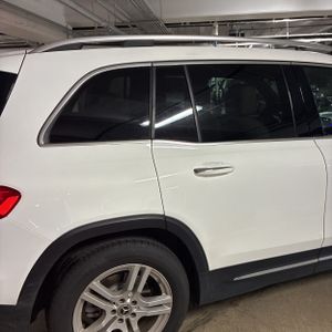 MERCEDES-BENZ GLB - 9