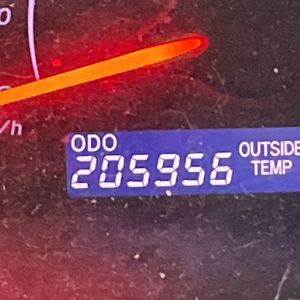 2010 Toyota CAMRY LE thumbnail 40