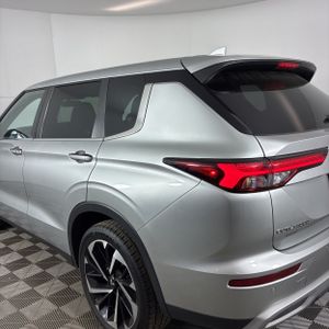 MITSUBISHI OUTLANDER SE 2.5 S-AWC - 6