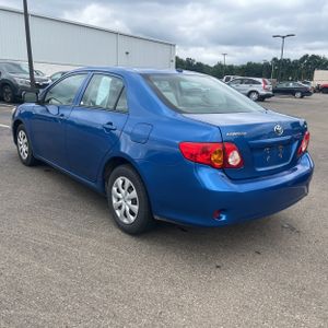 2010 Toyota COROLLA LE 照片 5
