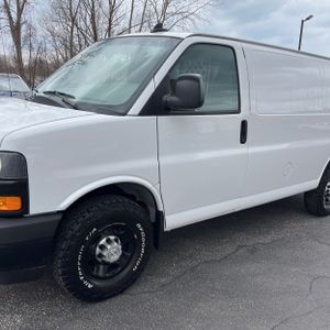 CHEVROLET EXPRESS CARGO 3500 - 2
