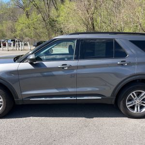 FORD EXPLORER XLT - 4