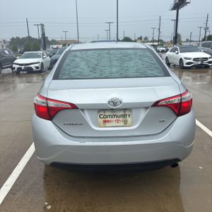 2015 Toyota COROLLA LE photo 7