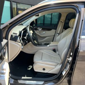2017 Mercedes-BENZ GLC thumbnail 32