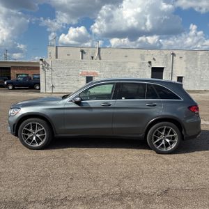 MERCEDES-BENZ GLC - 3