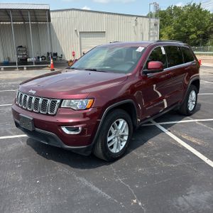 2017 JEEP GRAND CHEROKEE LAREDO — фото 1