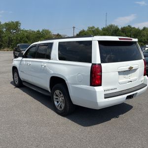 CHEVROLET SUBURBAN LT - 5