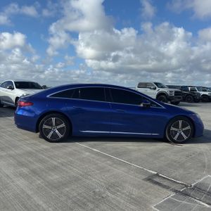 MERCEDES-BENZ EQS - 10