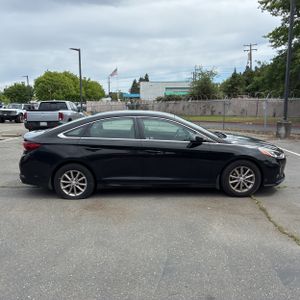 HYUNDAI SONATA SE - 10