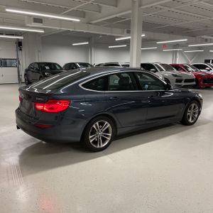 BMW 330I GRAN TURISMO XDRIVE - 8