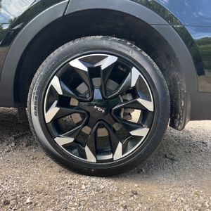 2025 KIA SORENTO X-LINE — миниатюра 18