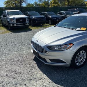 2018 FORD FUSION S 照片 2