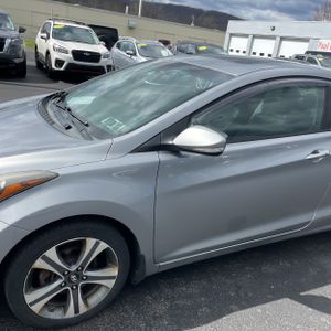 HYUNDAI ELANTRA COUPE BASE - 2