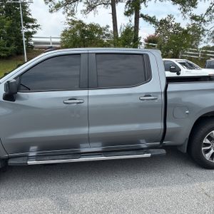صورة 4 لـ 2020 Chevrolet SILVERADO 1500 RST
