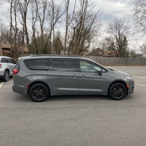 CHRYSLER PACIFICA AWD LAUNCH EDITION - 10
