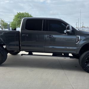 FORD F-250 SUPER DUTY LARIAT - 9