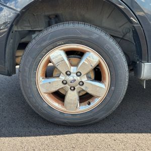 2010 FORD ESCAPE XLT 照片 19