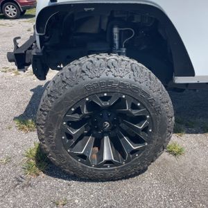 2017 JEEP WRANGLER UNLIMITED RUBICON — миниатюра 17