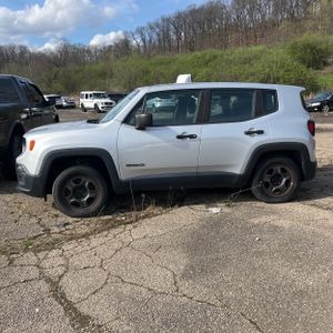 Jeep Renegade Sport 4D SUV 4WD - 3