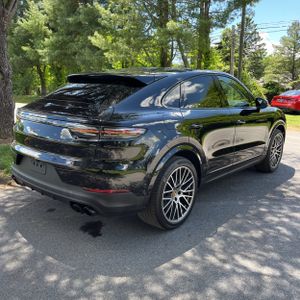PORSCHE CAYENNE COUPE - 8