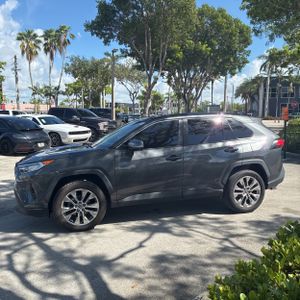 2021 Toyota RAV4 XLE PREMIUM 照片 3