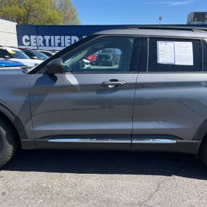 FORD EXPLORER XLT - 4