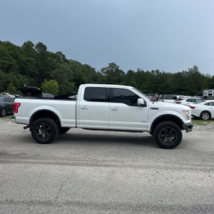 2017 FORD F-150 LARIAT photo 10