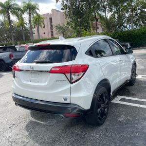 صورة 8 لـ 2022 Honda HR-V SPORT