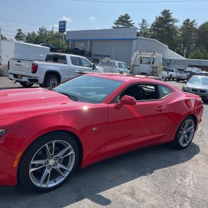 صورة 2 لـ 2023 Chevrolet CAMARO LT