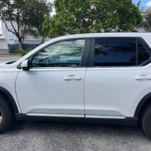 HONDA PILOT EX-L W/REAR CAPTAIN'S CHAIRS - 4
